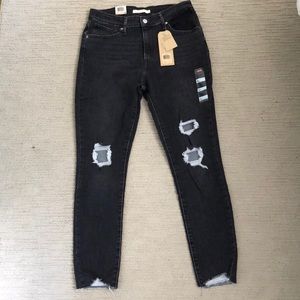 Levi’s 721 High-Rise Skinny Jeans